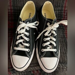 Womens Converse Like New black Size 10